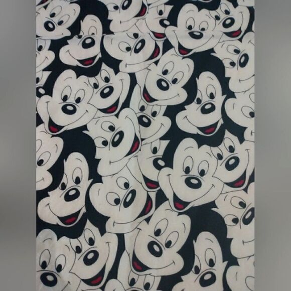 Mickey Mouse Disney 💯 Silk Scarf Square Neck Scarf EUC Vintage - Picture 2 of 13